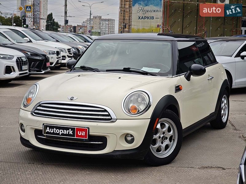 Хэтчбек MINI Cooper 2013 в Харькове