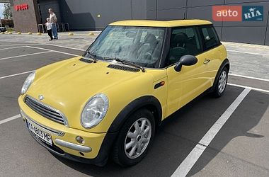 mini cooper 2002 в Буча від професійного продавця Vlad Гулій