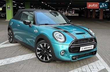 Хэтчбек MINI Cooper 2019 в Киеве
