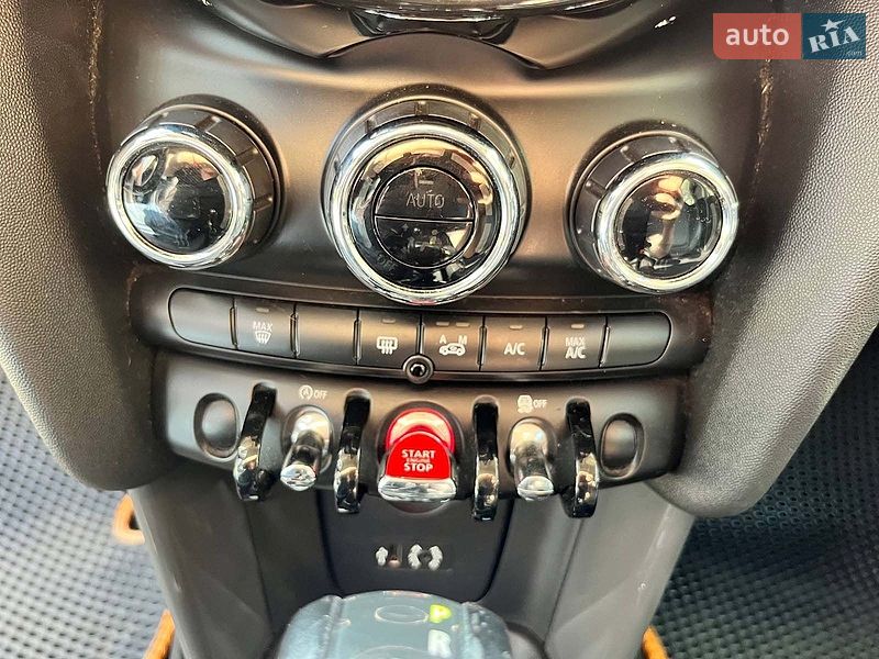 Хэтчбек MINI Cooper 2015 в Киеве