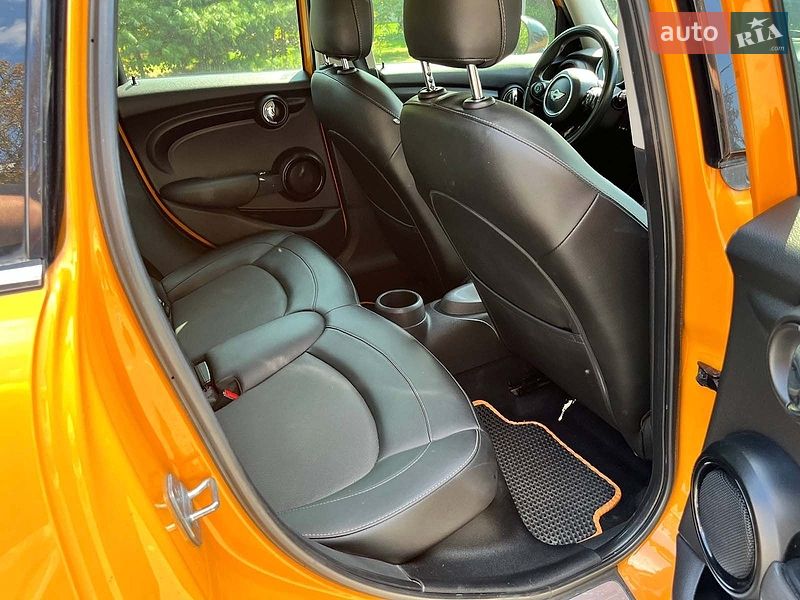 Хэтчбек MINI Cooper 2015 в Киеве