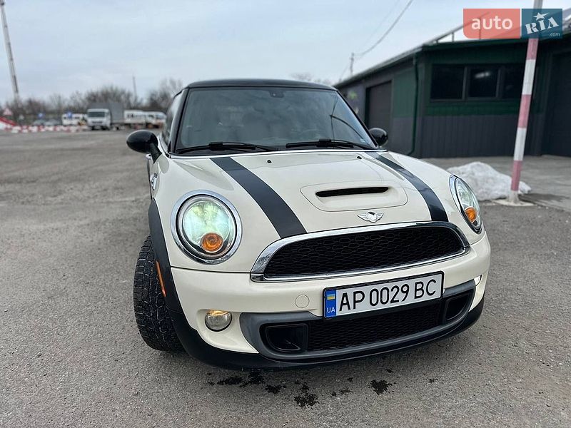 Хетчбек MINI Cooper 2012 в Запоріжжі