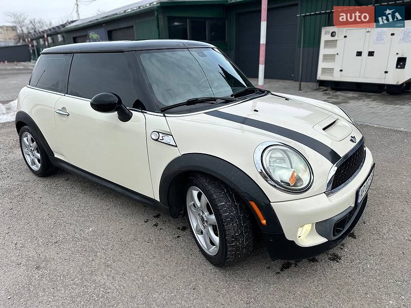 Хетчбек MINI Cooper 2012 в Запоріжжі