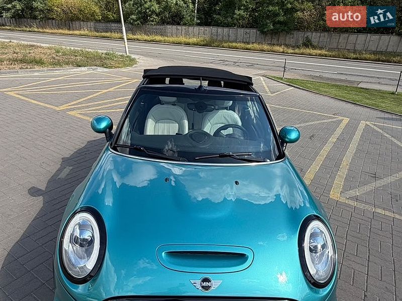 Хэтчбек MINI Cooper 2017 в Киеве