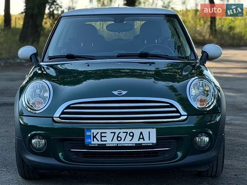 MINI Cooper 2011