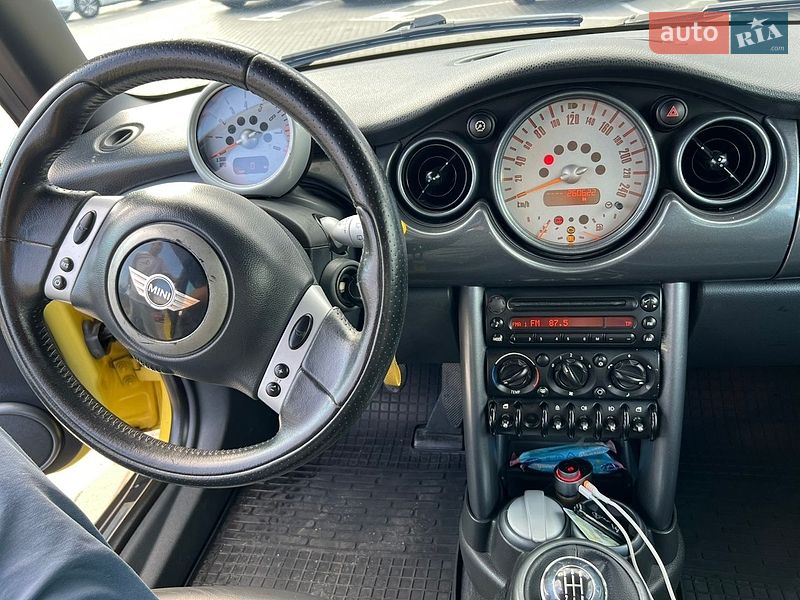 Хэтчбек MINI Cooper 2005 в Ровно