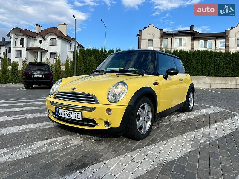 Хэтчбек MINI Cooper 2005 в Ровно