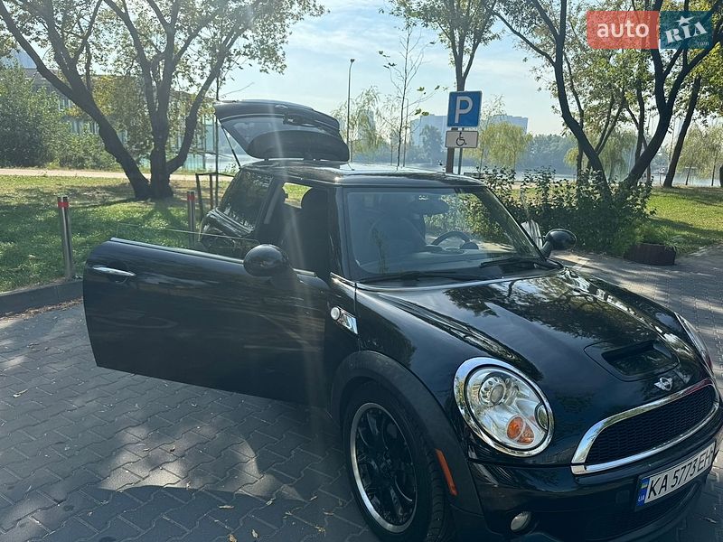 Хэтчбек MINI Cooper 2010 в Киеве