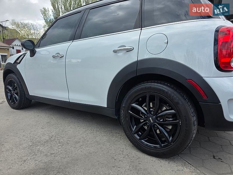 Хетчбек MINI Cooper 2016 в Дніпрі