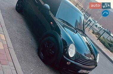 Хэтчбек MINI Cooper 2005 в Одессе