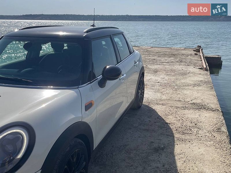 Хэтчбек MINI Cooper 2015 в Одессе