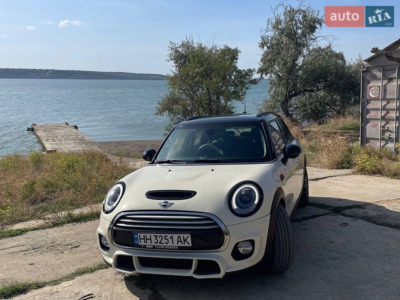 Хэтчбек MINI Cooper 2015 в Одессе