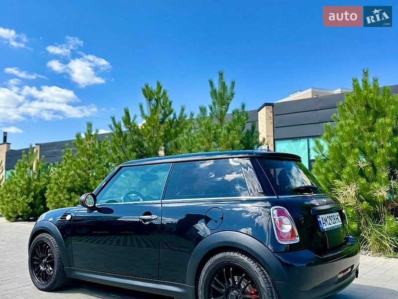Хэтчбек MINI Cooper 2012 в Хмельницком
