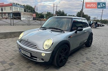 Хэтчбек MINI Cooper 2004 в Одессе Хэтчбек MINI Cooper 2004 в Одессе