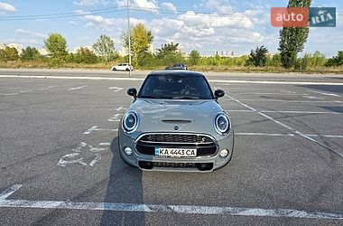 Хетчбек MINI Cooper 2018 в Києві