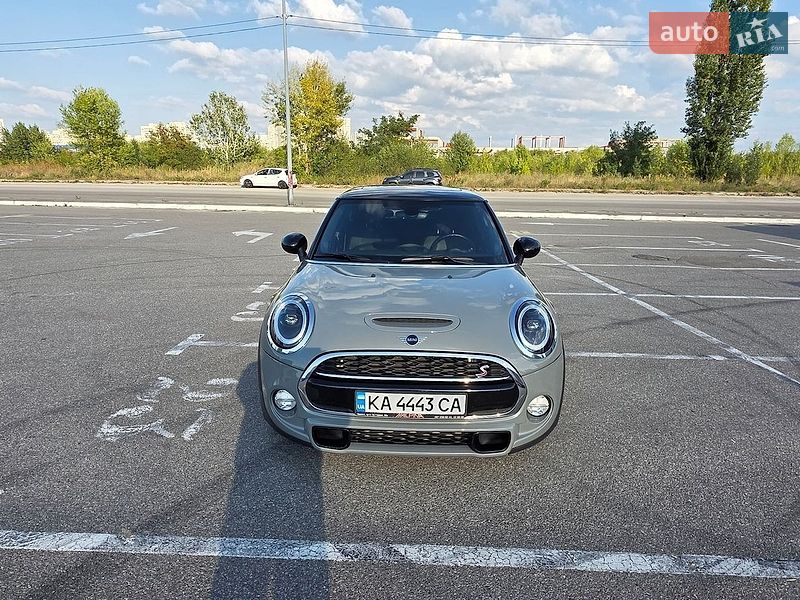 Хетчбек MINI Cooper 2018 в Києві