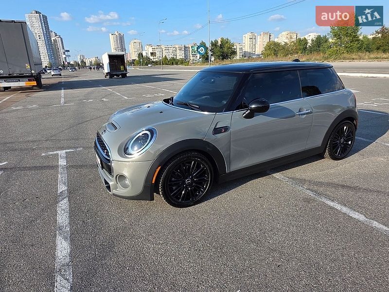 Хетчбек MINI Cooper 2018 в Києві