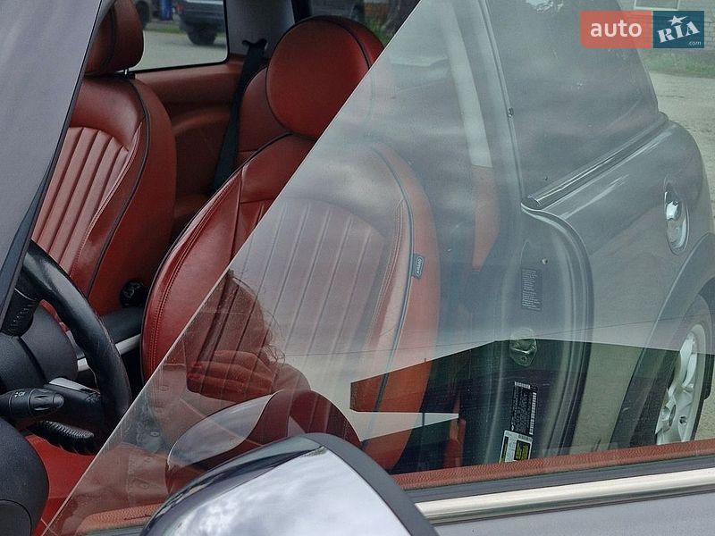 Хэтчбек MINI Cooper 2009 в Кременчуге