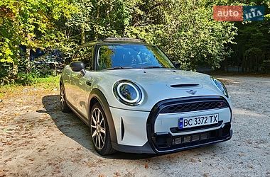 mini cooper 2021 в Львів від професійного продавця Вадим