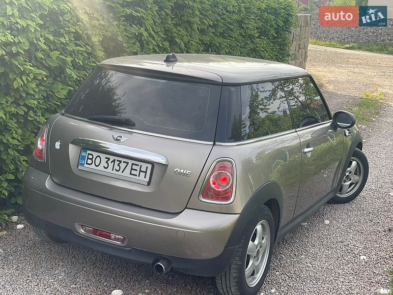 Хетчбек MINI Cooper 2011 в Трускавці