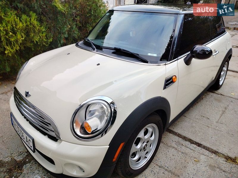 Хетчбек MINI Cooper 2012 в Одесі фото Хетчбек MINI Cooper 2012 в Одесі