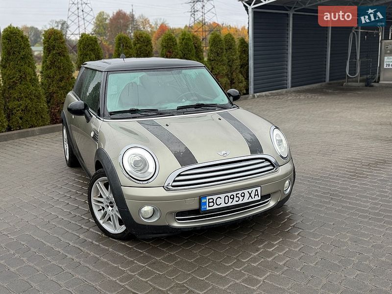 Хэтчбек MINI Cooper 2007 в Львове
