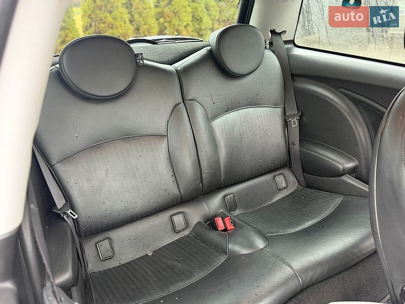 Хэтчбек MINI Cooper 2007 в Львове
