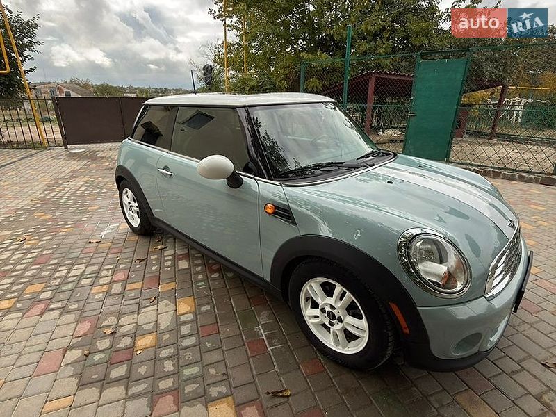Хэтчбек MINI Cooper 2012 в Одессе