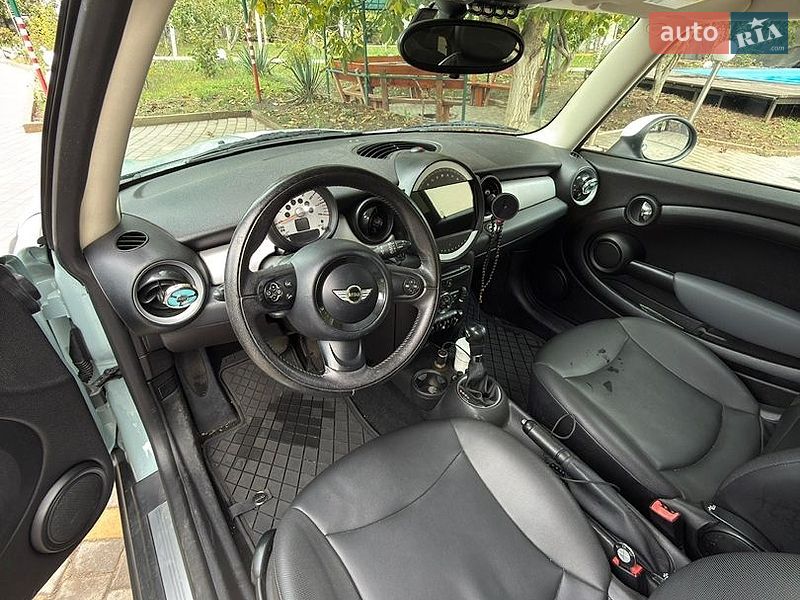 Хэтчбек MINI Cooper 2012 в Одессе