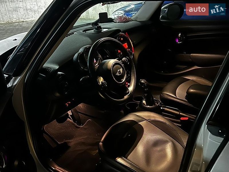 Хетчбек MINI Cooper 2016 в Львові фото 11 Хетчбек MINI Cooper 2016 в Львові