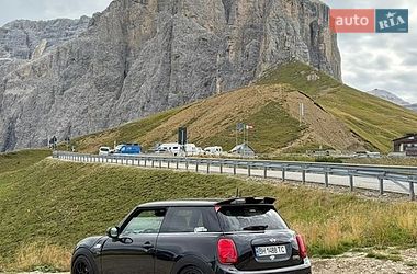 Хэтчбек MINI Cooper 2014 в Киеве