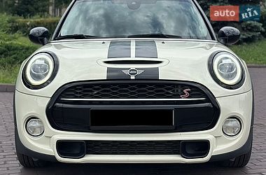 Хетчбек MINI Cooper 2018 в Дніпрі