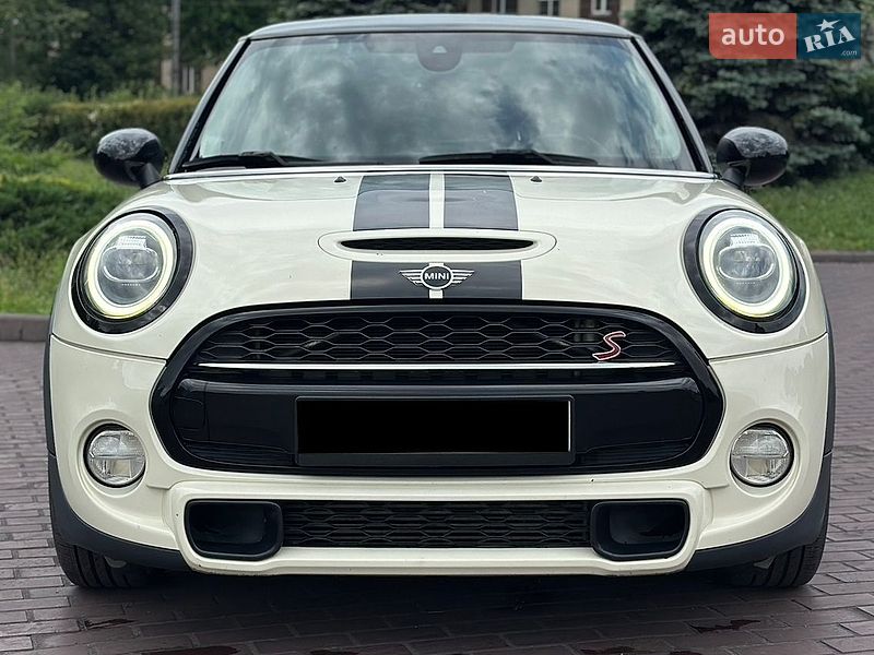 Хетчбек MINI Cooper 2018 в Дніпрі