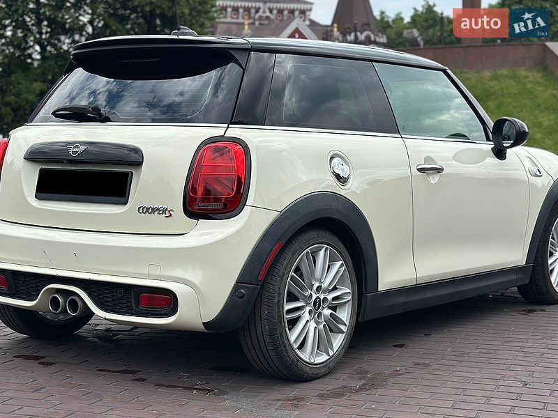 Хетчбек MINI Cooper 2018 в Дніпрі