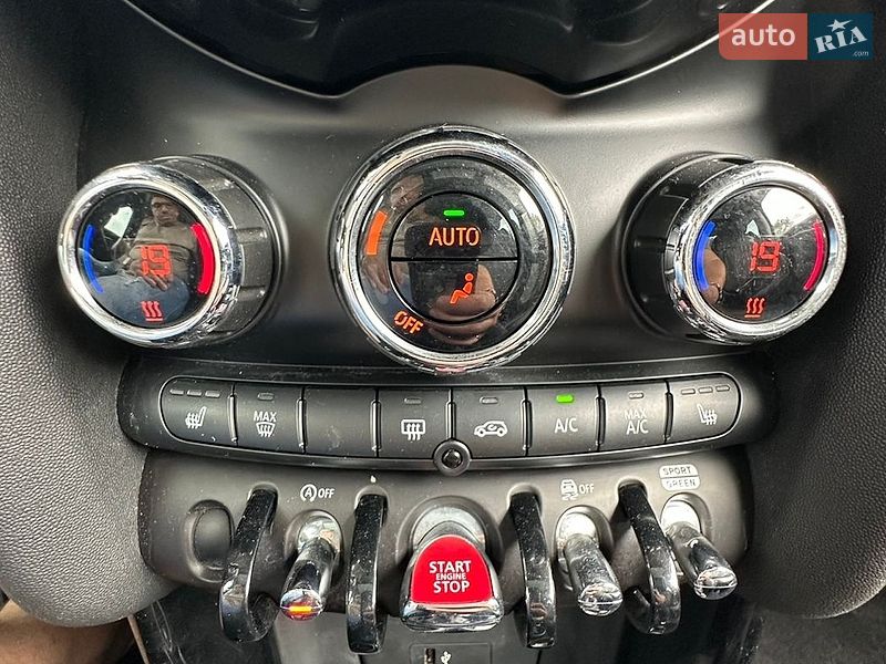 Хетчбек MINI Cooper 2018 в Дніпрі