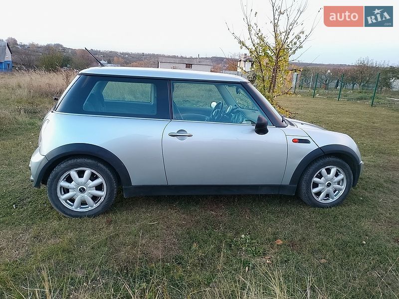 Хэтчбек MINI Cooper 2002 в Харькове