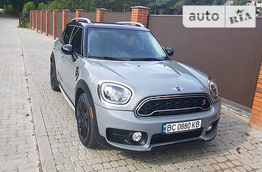 Хэтчбек MINI Countryman 2017 в Львове