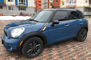 Седан MINI Countryman 2011 в Києві