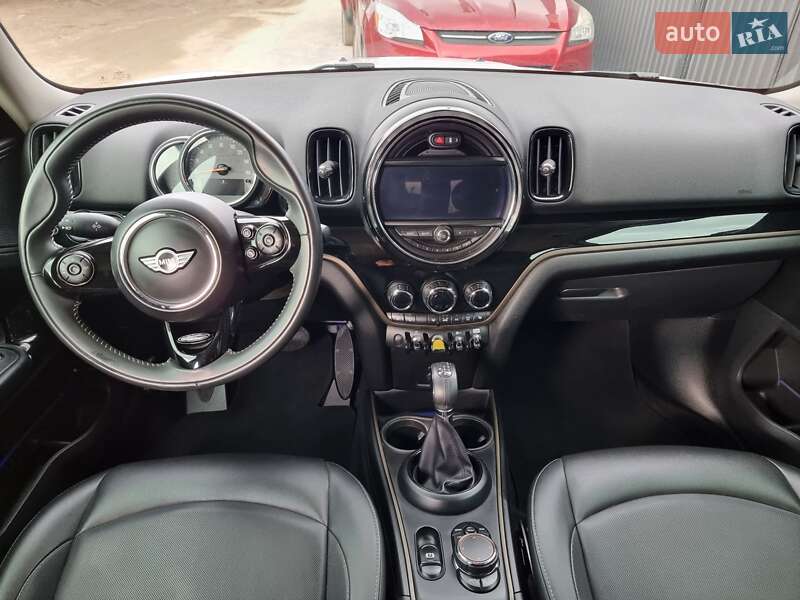 Хэтчбек MINI Countryman 2018 в Черновцах