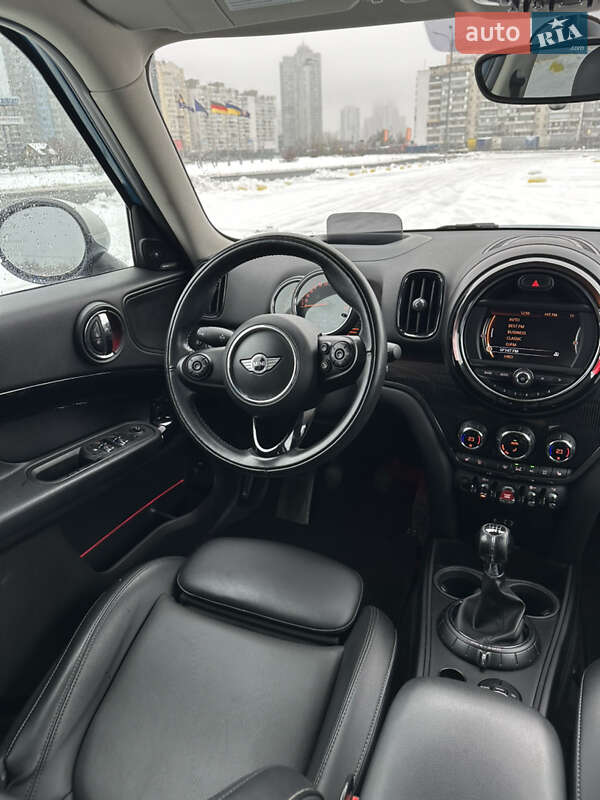 Хэтчбек MINI Countryman 2017 в Киеве