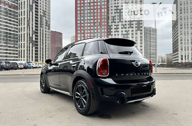 Хэтчбек MINI Countryman 2014 в Киеве