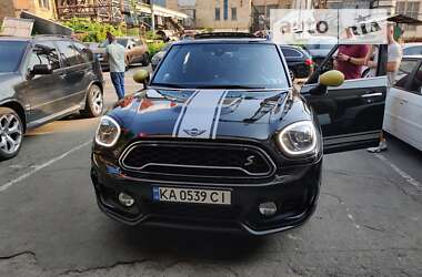 Хэтчбек MINI Countryman 2018 в Киеве