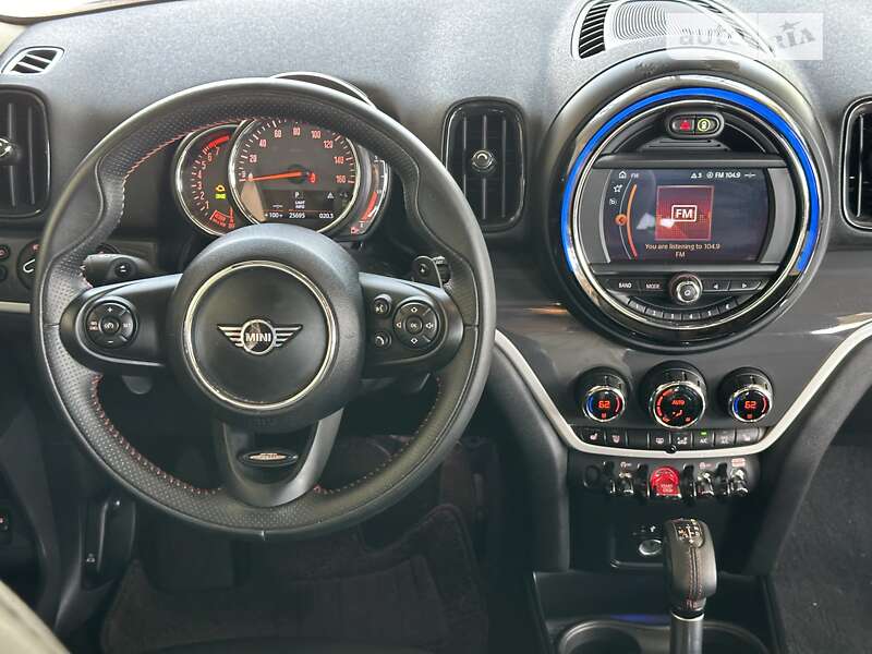 Хетчбек MINI Countryman 2019 в Одесі фото 23 Хетчбек MINI Countryman 2019 в Одесі