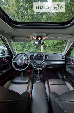 Хэтчбек MINI Countryman 2017 в 