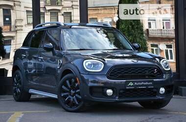 Хэтчбек MINI Countryman 2017 в Киеве