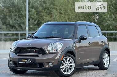 Внедорожник / Кроссовер MINI Countryman 2014 в Киеве