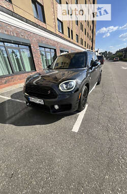 Хэтчбек MINI Countryman 2017 в Киеве