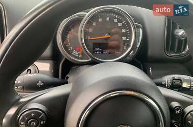 Хэтчбек MINI Countryman 2019 в 