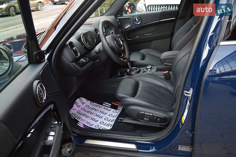 Хэтчбек MINI Countryman 2019 в Львове