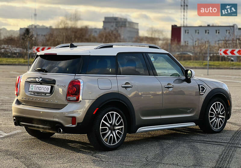 Хэтчбек MINI Countryman 2017 в Киеве